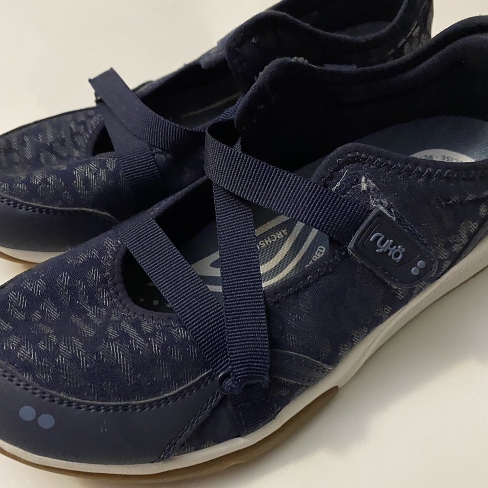 Ryka Kailee Cross Strap shoes
